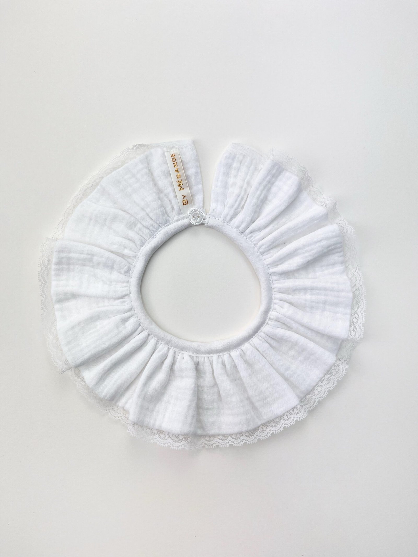Violette – Col amovible double gaze blanc bordé dentelle, bouton nacre – By Mésange fait main France