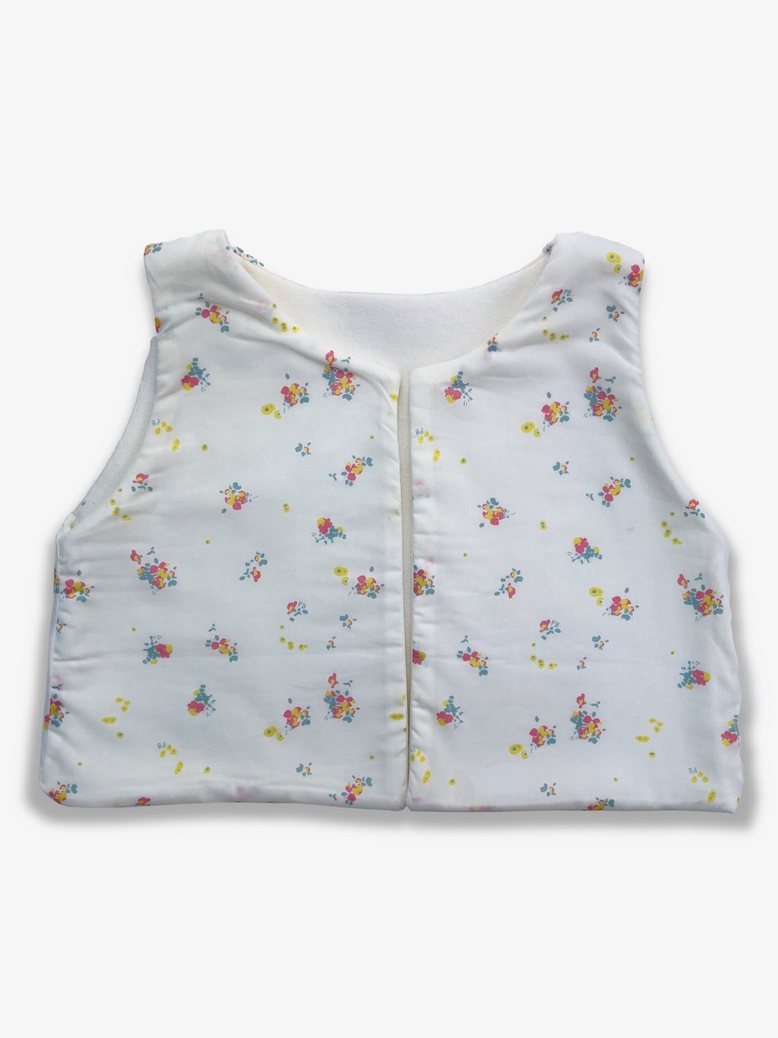 Séraphine à fleurs – gilet de berger bébé réversible coton fleuri/molleton blanc, sans manches – By Mésange fait main France