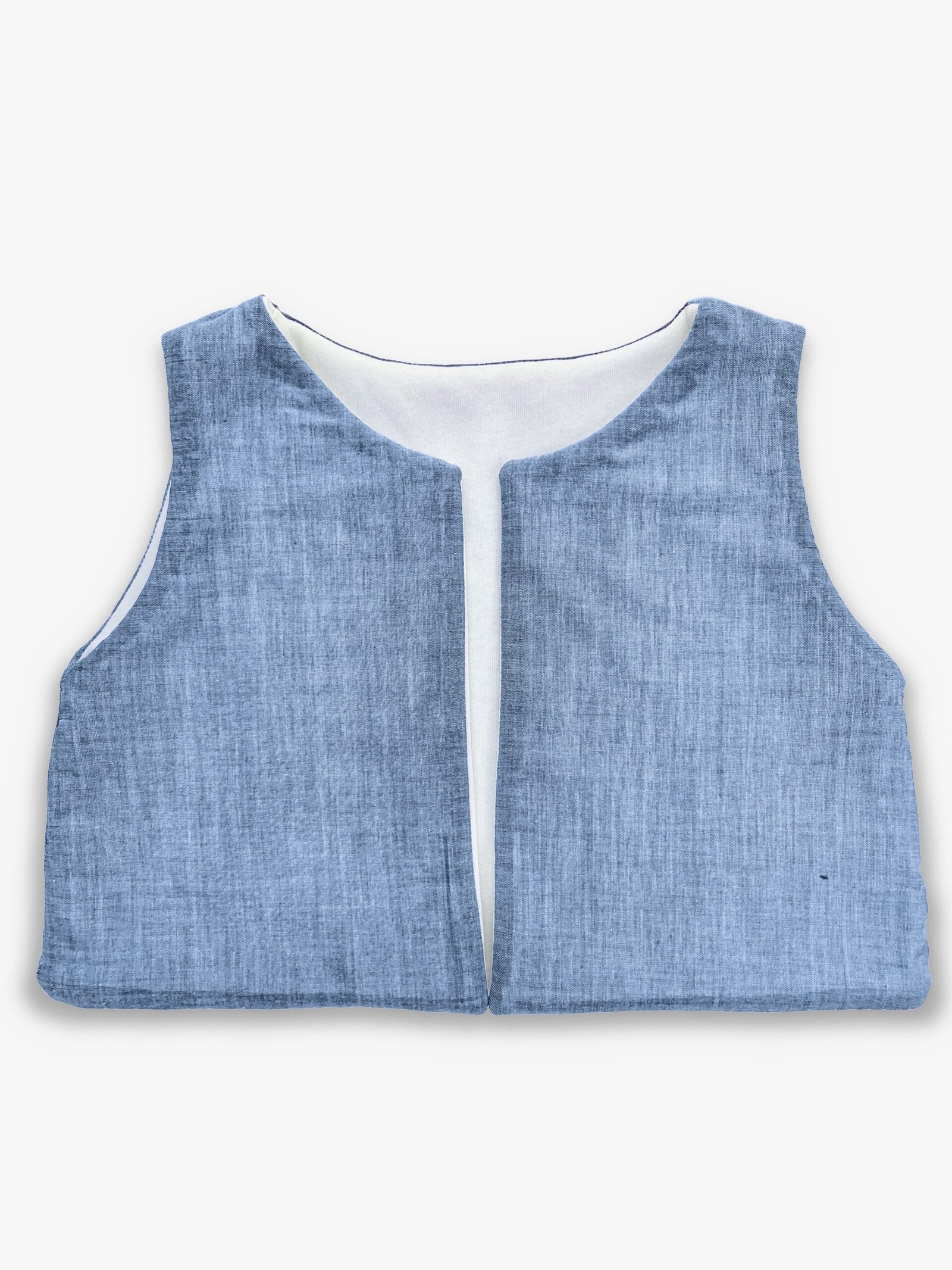 Séraphine chambray – gilet de berger bébé réversible chambray bleu/molleton blanc, sans manches – By Mésange fait main France